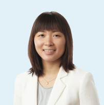 Emily Huang Headshot